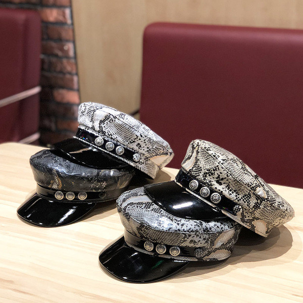 ÚJ modell női kalap sapka kígyó mintával fehér, fekete, bézs és szürke színekben