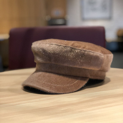 Plüss női sapka típusú rózsaszín, fehér, fekete és barna