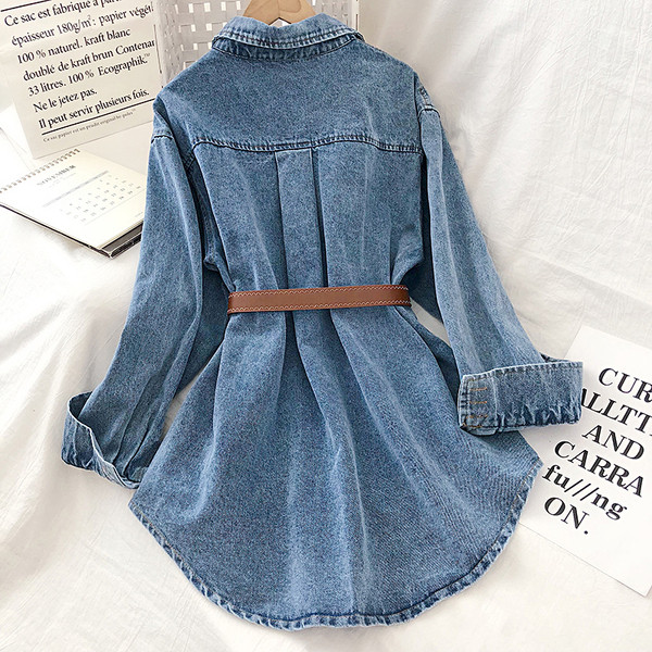 Modern női farmer ing gyöngyökkel és klasszikus gallérral kék és fekete színben