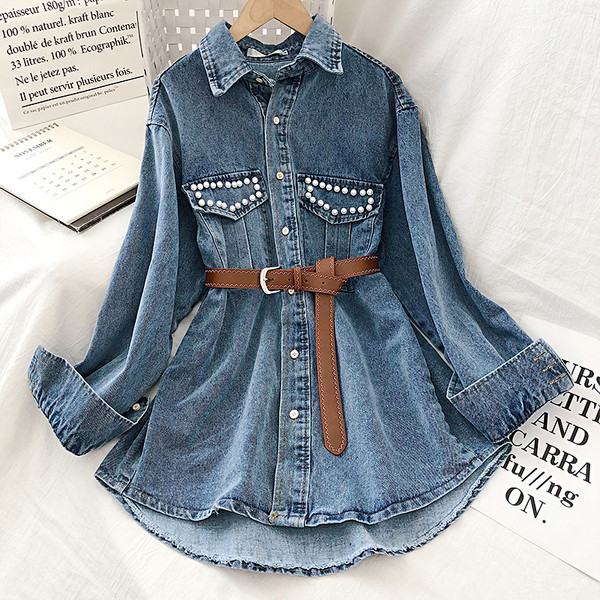 Modern női farmer ing gyöngyökkel és klasszikus gallérral kék és fekete színben