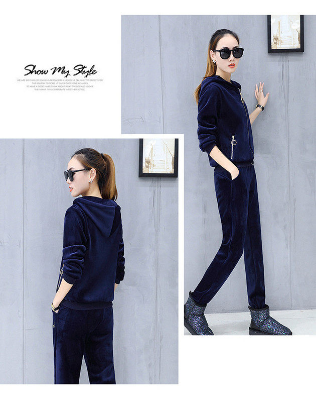 ÚJ modell kétrészes női téli szett cipzárral és kapucnival kék és fekete színben