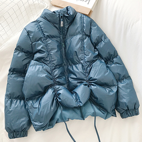 Új modell női kabát cipzárral és fűzővel, négy színben