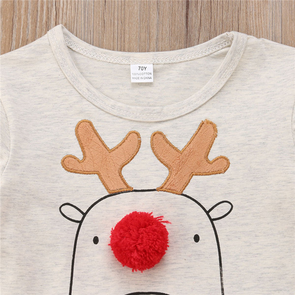 Piros színű, kétrészes karácsonyi gyerekkészlet