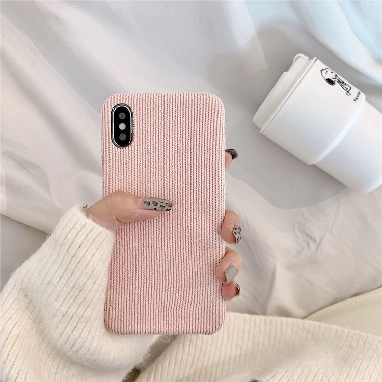 Plüss kemény tok Iphone X / XS készülékhez piros, narancssárga, barna és rózsaszín színben