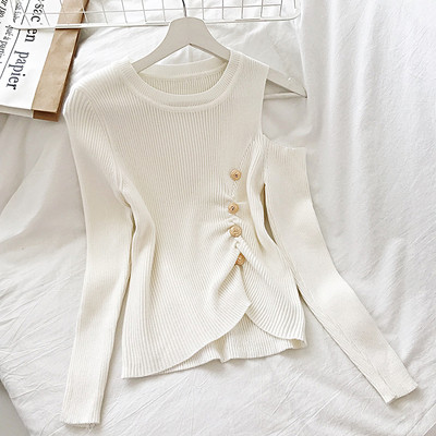 Női alkalmi blúz ovális nyakkivágással és csupasz vállszínű piros, fehér és fekete színben