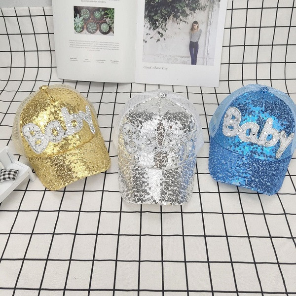 Gyermek sapka napellenzővel és flitterekkel öt színben