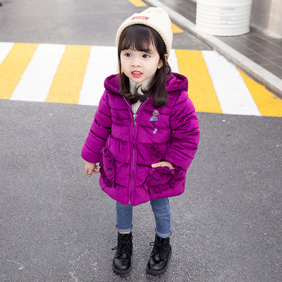 Téli gyerekkabát lányoknak három színben 3D elemmel és kapucnival