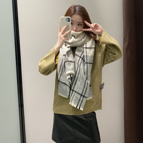 Lezser őszi-téli kockás sál bézs színű, rojtokkal