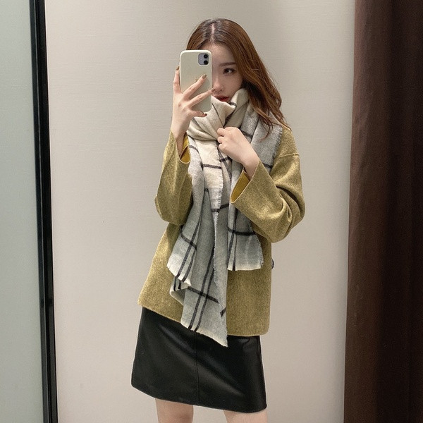 Lezser őszi-téli kockás sál bézs színű, rojtokkal