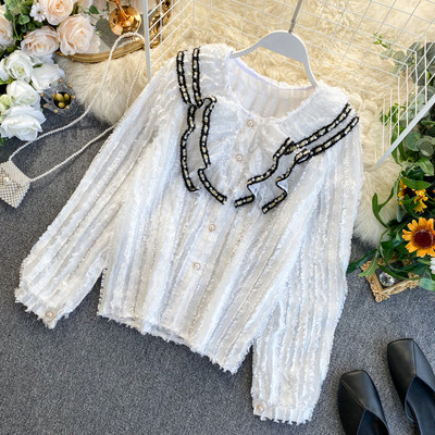 Modern női ing békával és gyöngyökkel, fehér és fekete színben