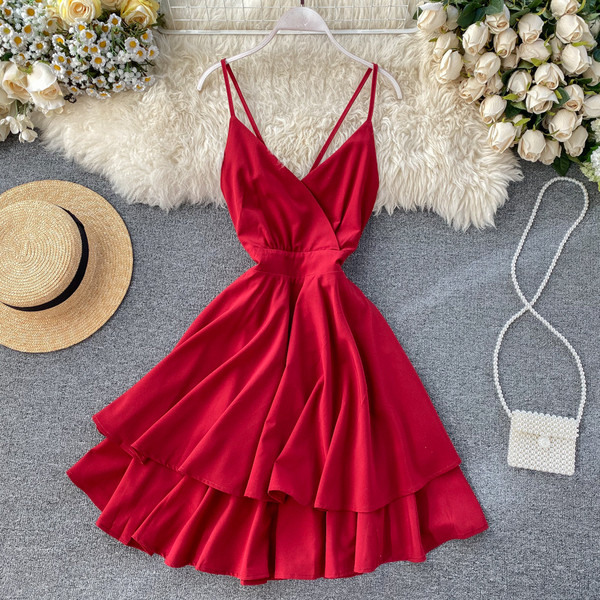 Rochie de dama cu bretele subtiri in rosu