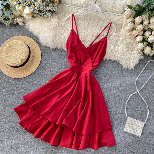 Rochie de dama cu bretele subtiri in rosu