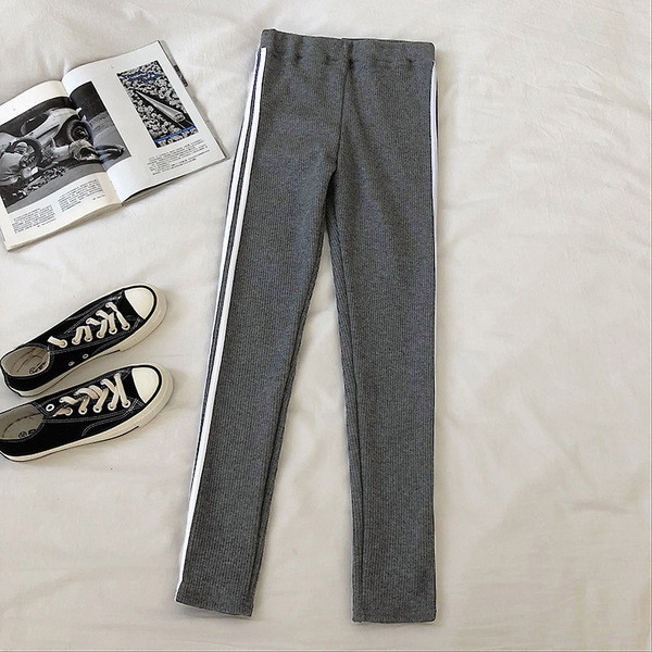 Ежедневен дамски клин в три цвята с висока талия и кант