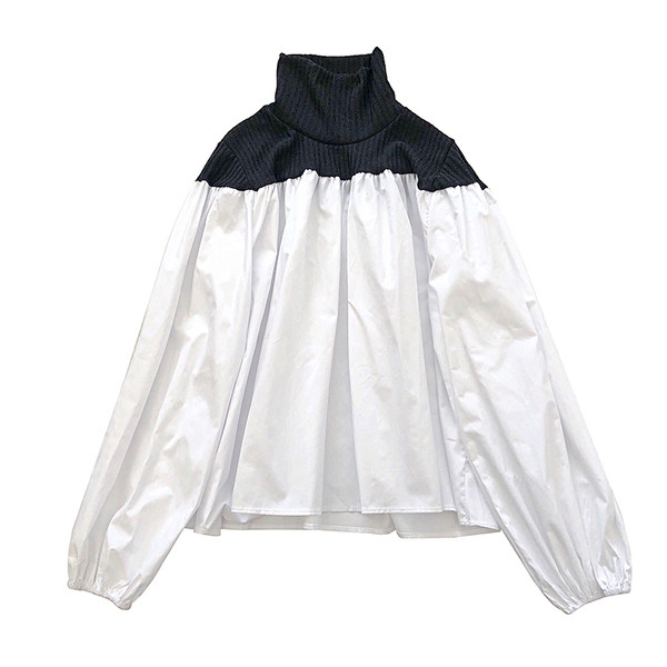 Modern női blúz magas pólógallérral szürke és fekete színben - széles modell