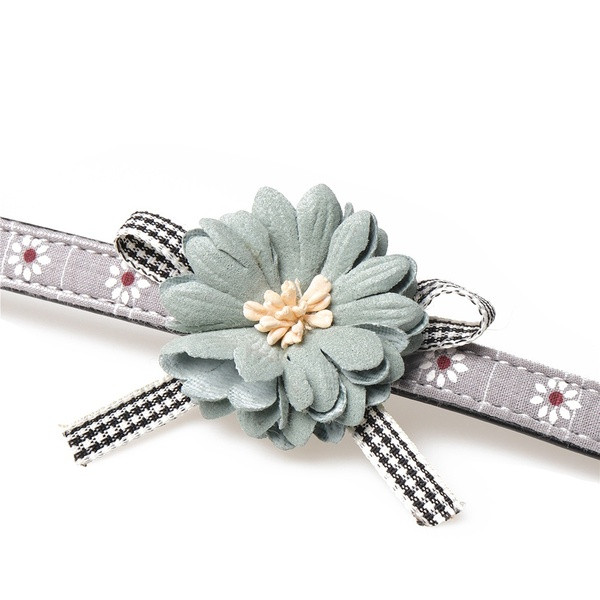 Állítható bőr póráz házi kedvenceknek rózsaszín és szürke virággal