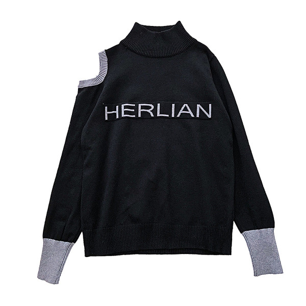 Γυναικείο casual πουλόβερ με ψηλό γιακά και γυμνό ώμο σε μαύρο, λευκό και καφέ χρώμα