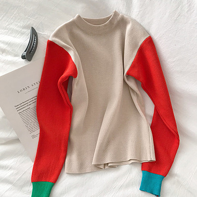 Pulover de damă cu decolteu oval și mâneci lungi în albastru și alb