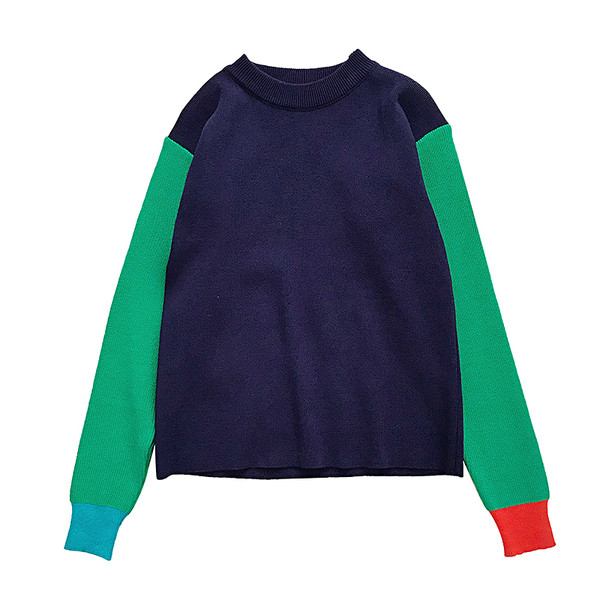 Pulover de damă cu decolteu oval și mâneci lungi în albastru și alb