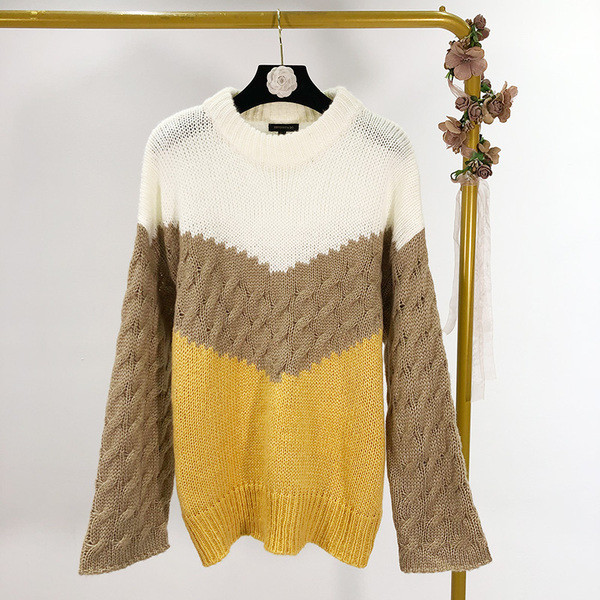 Γυναικείο ριγέ πουλόβερ φθινόπωρο-χειμώνας με στρογγυλη λαιμόκοψη και φαρδιά μανίκια