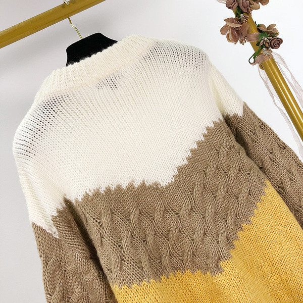 Γυναικείο ριγέ πουλόβερ φθινόπωρο-χειμώνας με στρογγυλη λαιμόκοψη και φαρδιά μανίκια