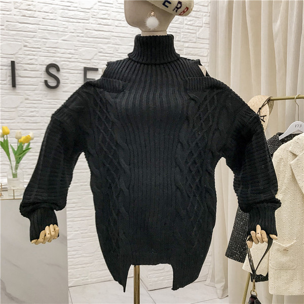 Pulover de dama model nou cu guler polo inalt - model larg in alb si negru