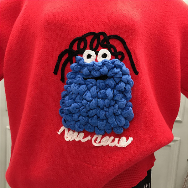 Új modell női pulóver kerek nyakkivágással és hosszú ujjú fehér, piros és fekete színekben