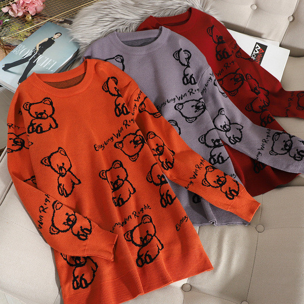 Γυναικείο πουλόβερ με στρογγυλό ντεκολτέ και χωματιστό μοτίβο σε ροζ, μπλε, πορτοκαλί, γκρι και μπορντό χρώμα