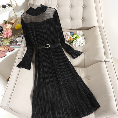 Κομψό βελούδινο πλισέ φόρεμα φθινόπωρο-χειμωνιάτικο με ζώνη