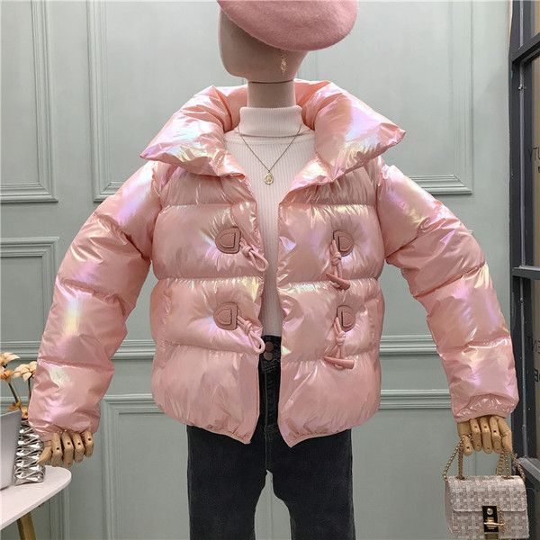 Γυναικείο χειμωνιάτικο σακάκι με ψηλό κολάρο και κουμπιά σε ροζ και λευκό χρώμα