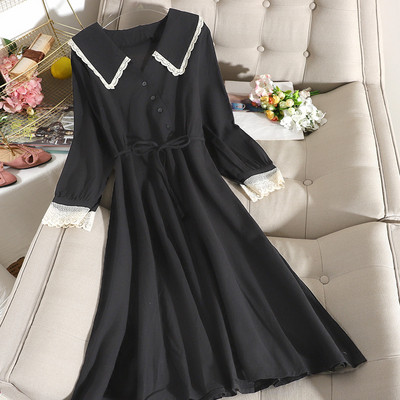 Casual γυναικείο φόρεμα με κολάρο και ζώνη σε μαύρο, μπλε και μπεζ χρώμα