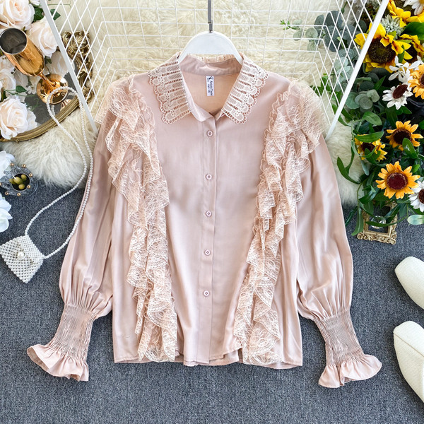 Μοντέρνο γυναικείο πουκάμισο με μακριά μανίκια και δαντέλα σε λευκό, ροζ, μπεζ και μαύρο χρώμα