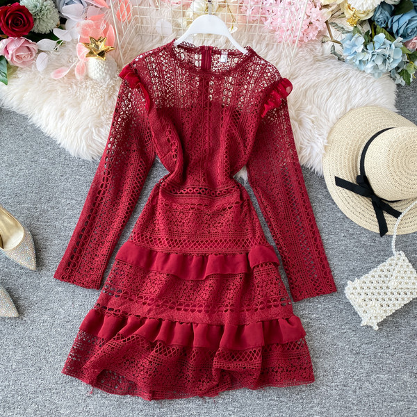 Modern női ruha ovális nyakkivágással, hátul cipzárral hat színben