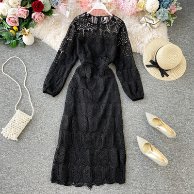 Rochie modernă de damă din dantelă, cu mâneci lungi și decolteu oval, în negru, roșu, roz și alb