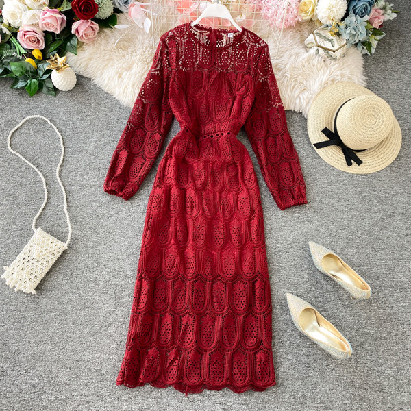 Rochie modernă de damă din dantelă, cu mâneci lungi și decolteu oval, în negru, roșu, roz și alb