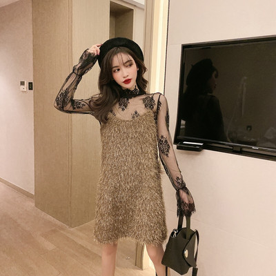 Μοντέρνο σετ διαφανής μπλούζα με δαντέλα και φόρεμα με λεπτές λουρίδες και κρόσσια σε μαύρο, μπεζ και καφέ χρώμα