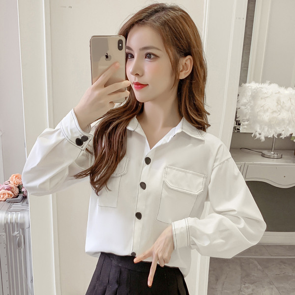 Cămașă de damă potrivită pentru iarnă cu nasturi și buzunare în alb și negru