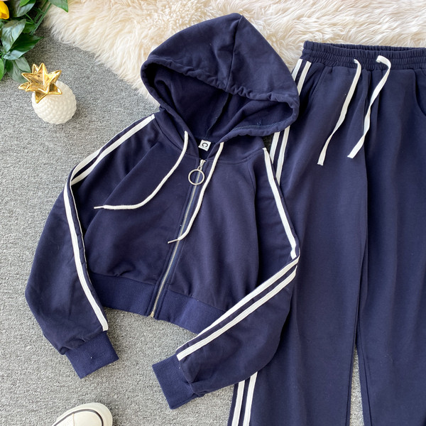 Seturi moderne de dama din doua parti cu margini si cravate in trei culori