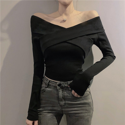 Μοντέρνο γυναικείο πουλόβερ σε τέσσερα χρώματα με V-λαιμόκοψη και μακρύ μανίκι