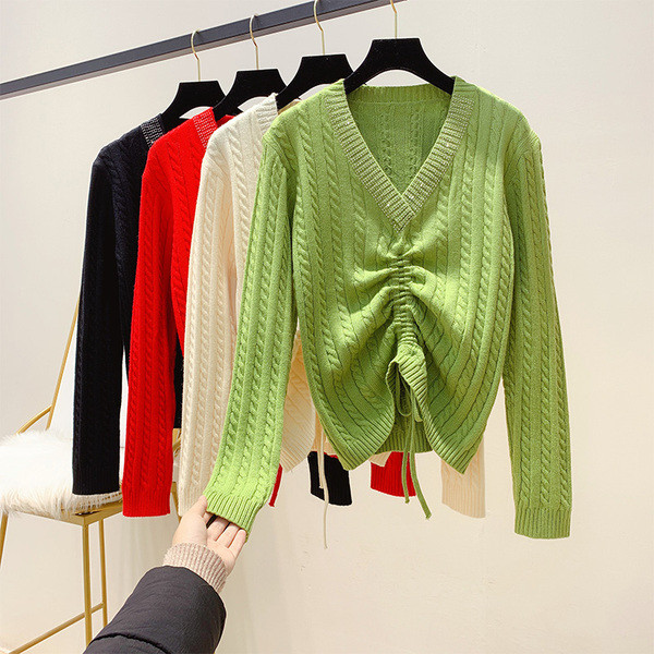 Pulover de dama cu dantela si decolteu in V in verde, rosu, negru si alb