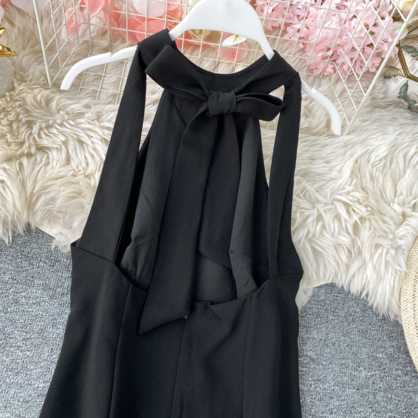 Rochie moderna de dama cu fanta in culoarea neagra-model drept