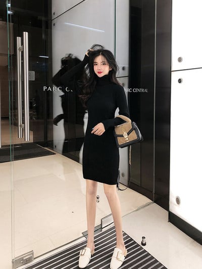 Női alkalmi ruha Karcsú modell magas gallérral bézs és fekete színben