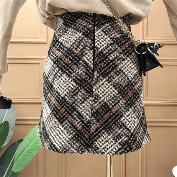 Fusta de dama in carouri model nou cu talie inalta - A-line in bej si negru