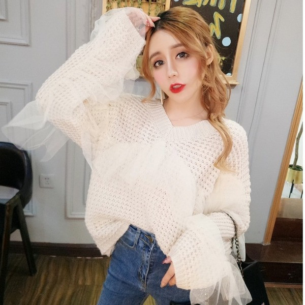 Rózsaszín és bézs színű női pulóver tüll és V-nyakkal