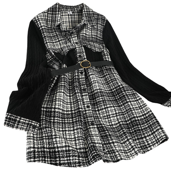 Modern női kockás ruha övvel és zsebekkel barna, piros és fekete színben