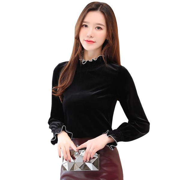 Γυναικεία βελούδινη μπλούζα σε ροζ και μαύρο χρώμα  με μακριά μανίκια και ημι-ψηλό γιακά