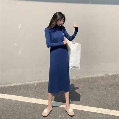 Καθημερινό γυναικείο φόρεμα με ψηλό γιακά σε ρετρό στυλ σε μαύρο και μπλε χρώμα