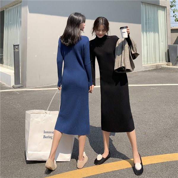 Καθημερινό γυναικείο φόρεμα με ψηλό γιακά σε ρετρό στυλ σε μαύρο και μπλε χρώμα