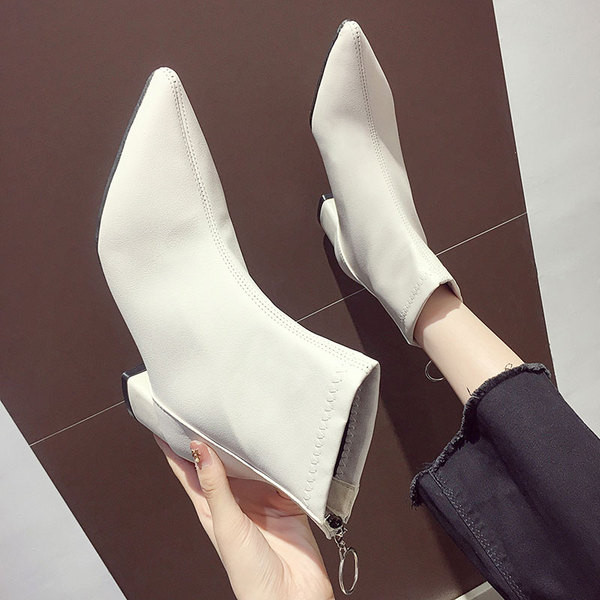 Női bőrcipő hegyes modell vastag sarkú télre is alkalmas