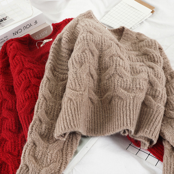 Divatos női rövid pulóver ovális nyakkivágással és hosszú ujjú barna, piros és fehér színben