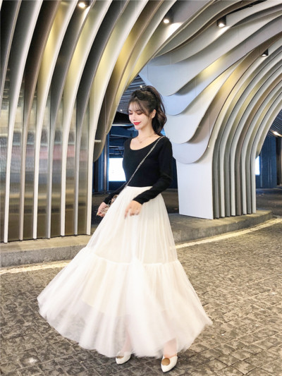 Μοντέρνο γυναικείο σετ  μπλουζάκι με δαντέλα με κορδέλα + φούστα Long Tulle